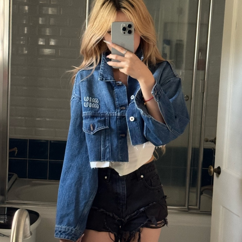 MIU MIU Stylish Cropped Blue Denim Jacket